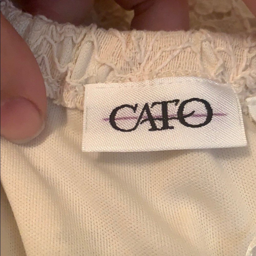 Super cute lace romper - Picture 4 of 4
